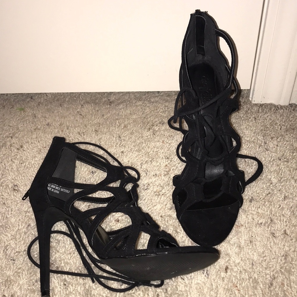 Webbed lace-up Sandal